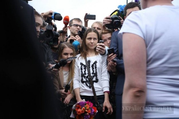 Сегодня ГРУшников поменяли на Савченко Сегодня ГРУшников поменяли на Савченко