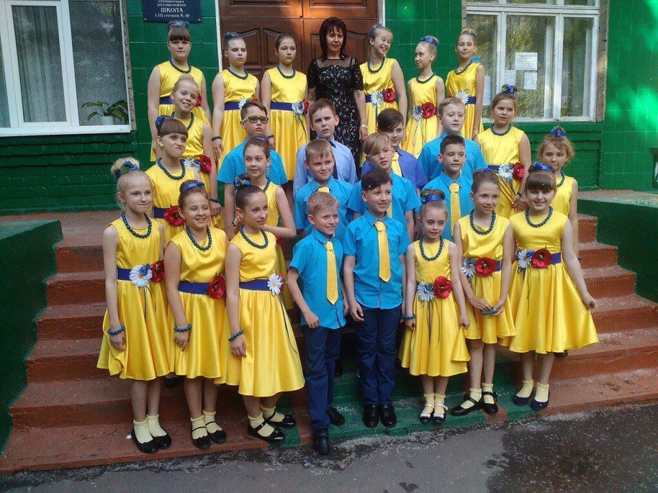 Последний звонок в кременчугских школах. Присылай свои фото! Последний звонок в кременчугских школах. Присылай свои фото!