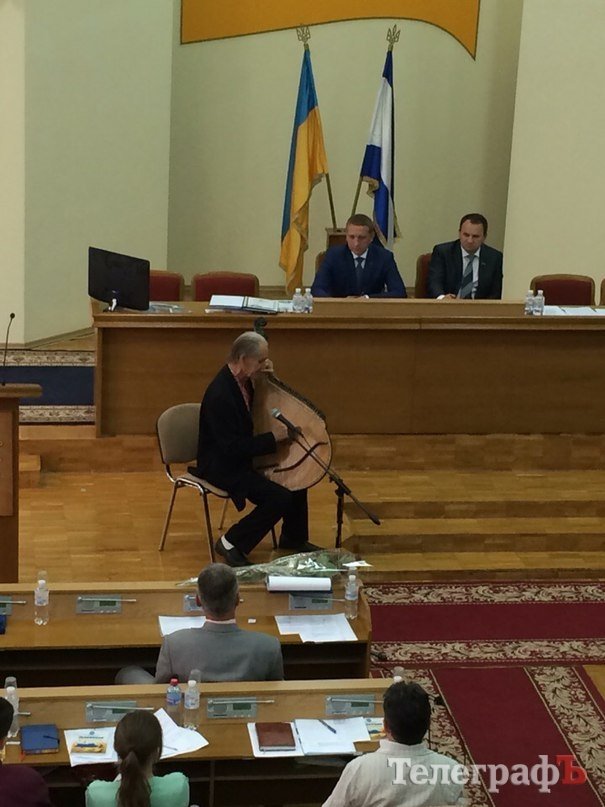 Сессия Кременчугского горсовета 31 мая: 20 запросов за 3 часа работы Сессия Кременчугского горсовета 31 мая: 20 запросов за 3 часа работы