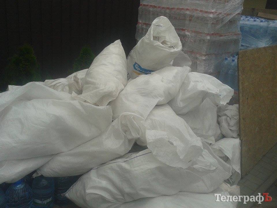 Кременчужани зібрали допомогу військовим в Авдіївку Кременчужани зібрали допомогу військовим в Авдіївку