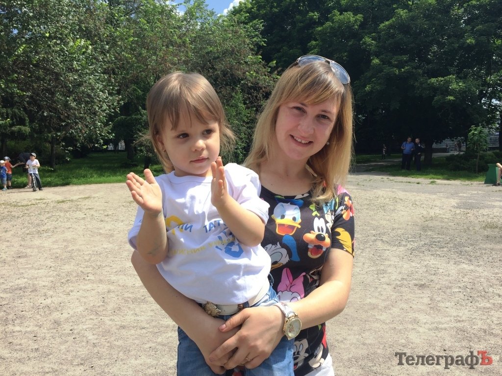 "Мой папа служит в Луганской области и защищает всю Украину" - маленькая кременчужанка "Мой папа служит в Луганской области и защищает всю Украину" - маленькая кременчужанка