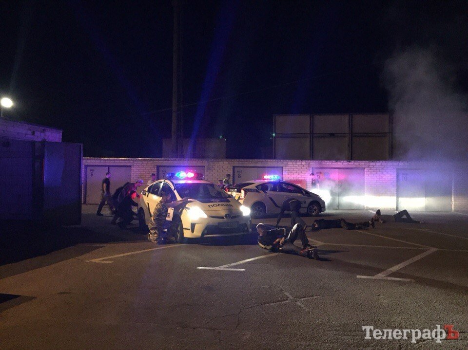 Як кременчуцькі патрульні потрапили в ДТП та стрілянину, навчаючись рятувати життя Як кременчуцькі патрульні потрапили в ДТП та стрілянину, навчаючись рятувати життя