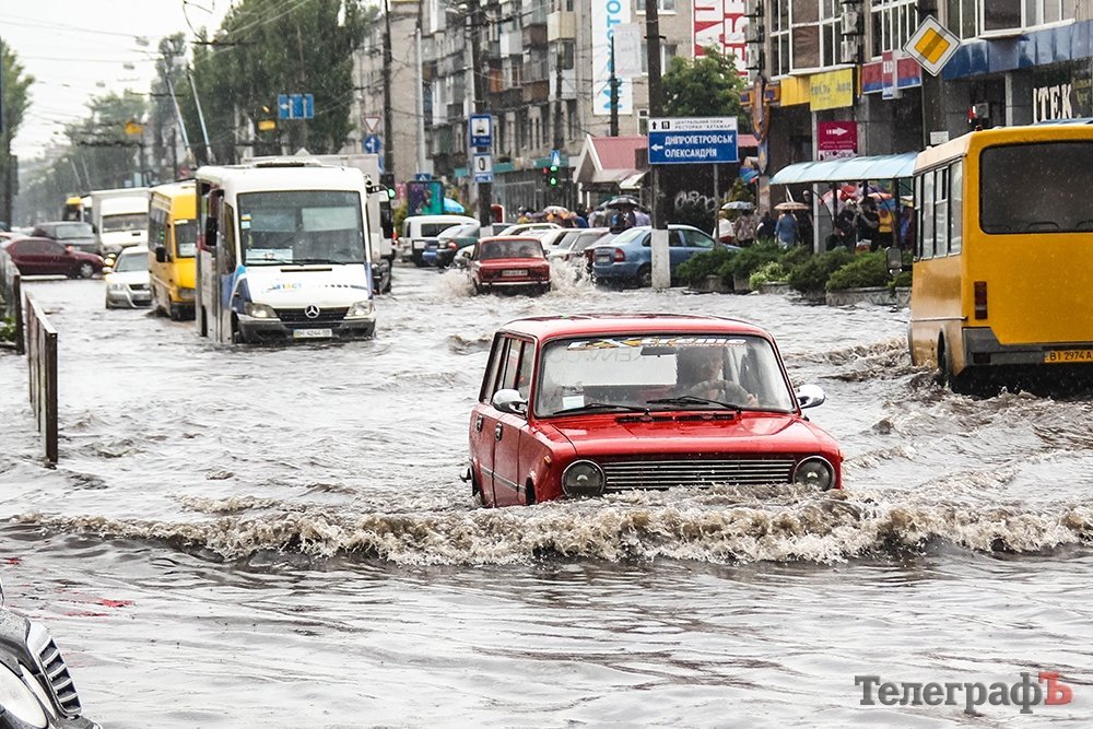 16 июня. Кременчуг немного залило... 16 июня. Кременчуг немного залило...