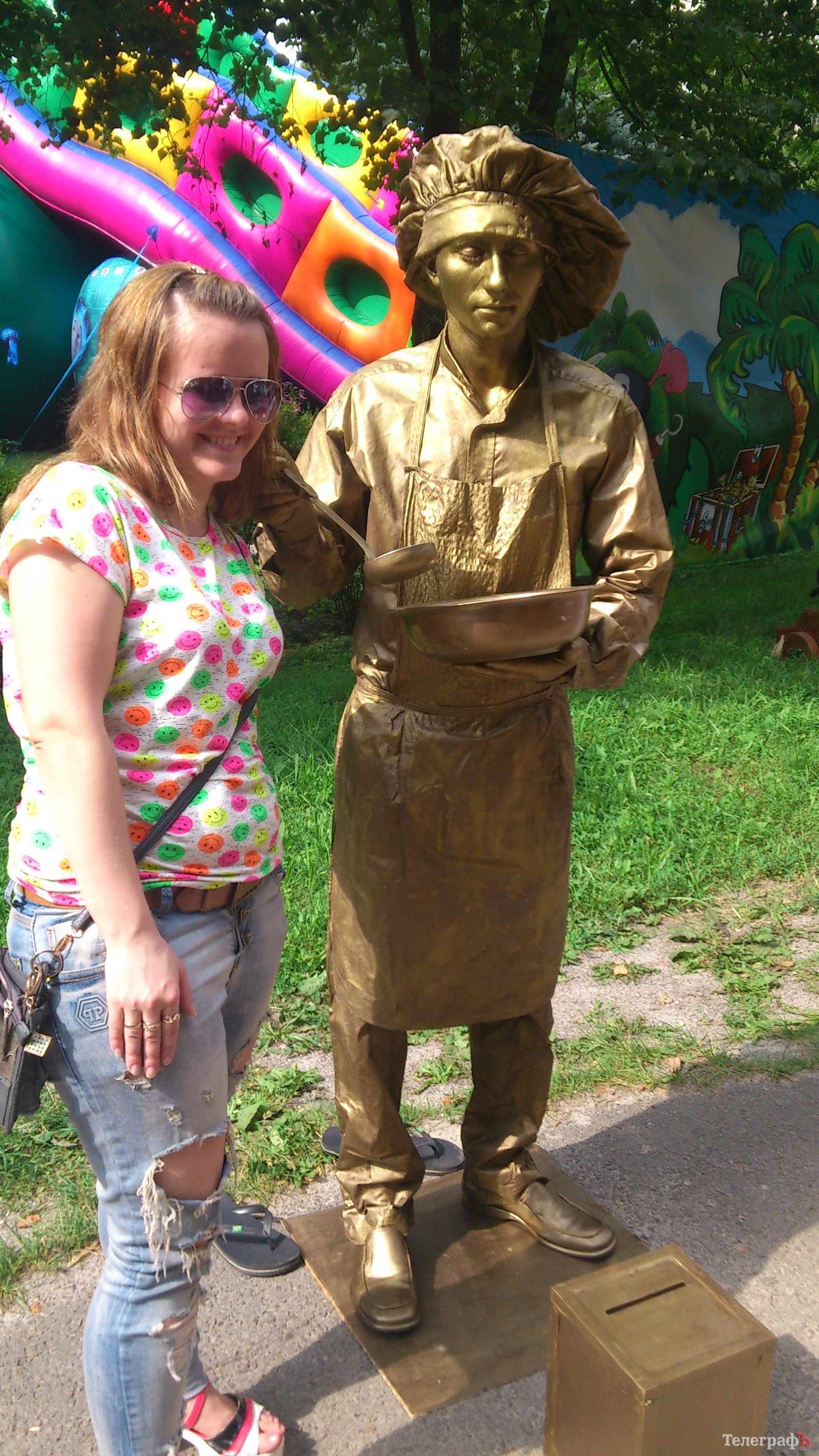 Кременчужане научились ковать подковы, делать вручную посуду и рисовать на воде Кременчужане научились ковать подковы, делать вручную посуду и рисовать на воде