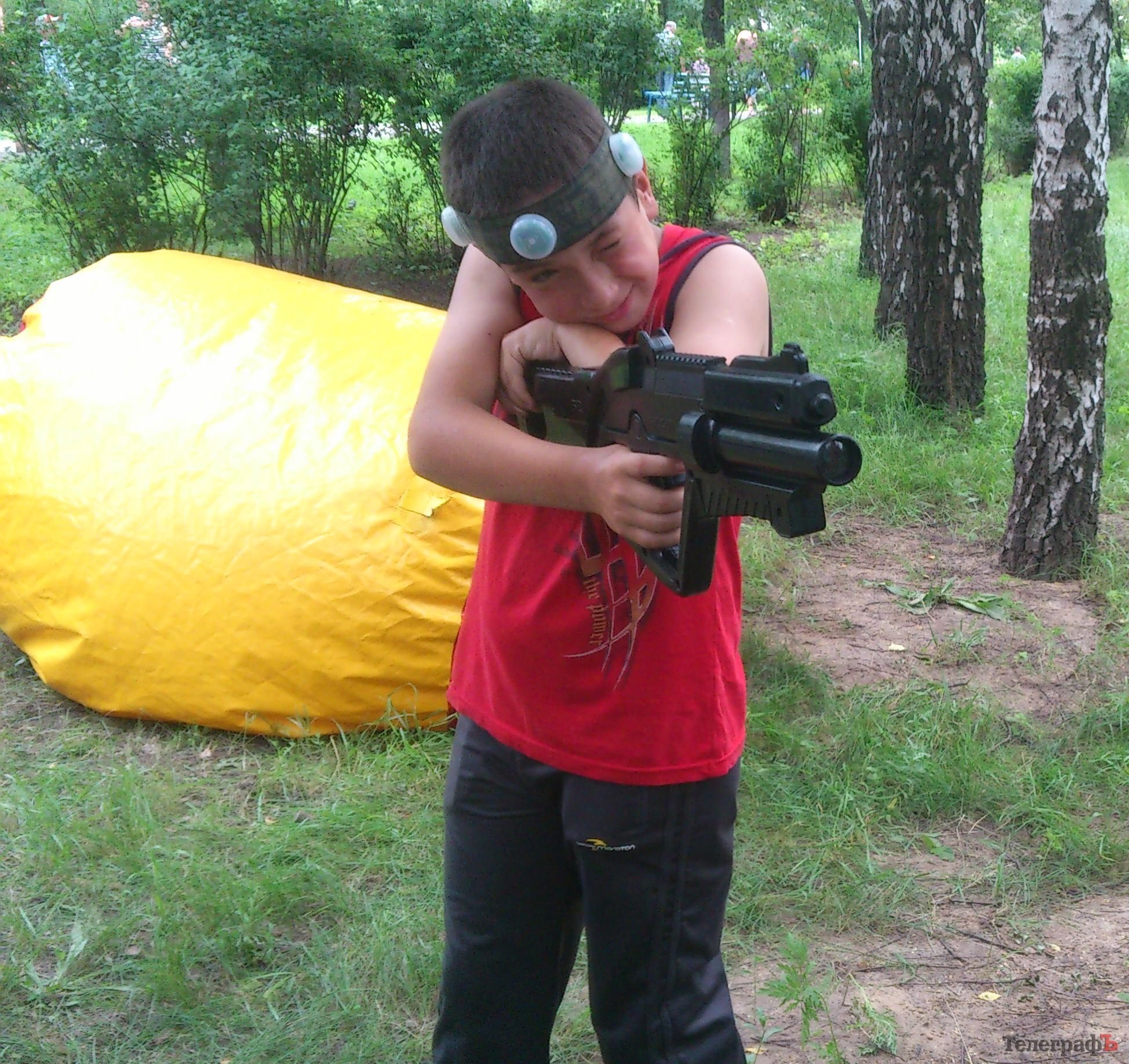 Кременчужане научились ковать подковы, делать вручную посуду и рисовать на воде Кременчужане научились ковать подковы, делать вручную посуду и рисовать на воде