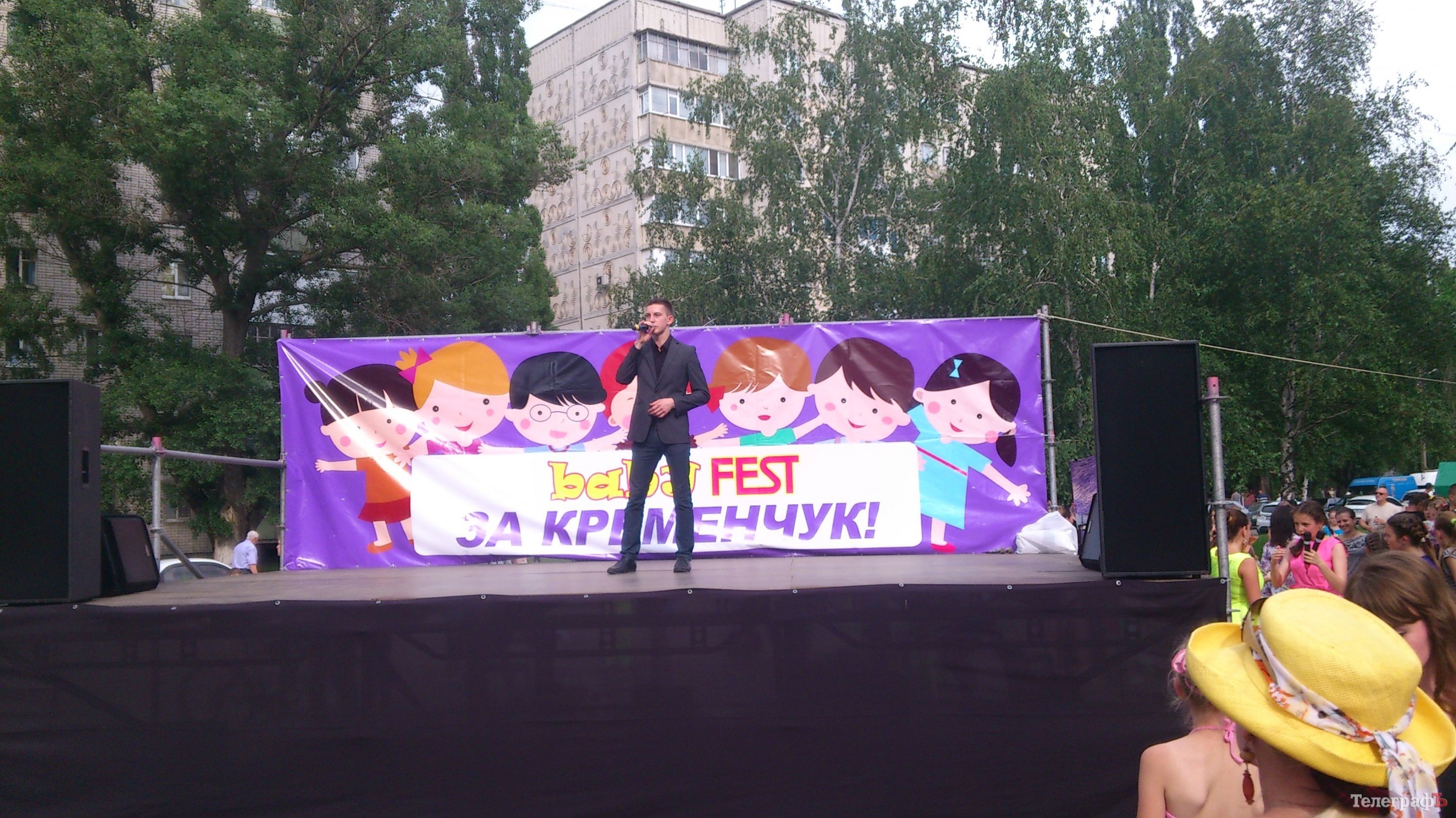 Кременчужане научились ковать подковы, делать вручную посуду и рисовать на воде Кременчужане научились ковать подковы, делать вручную посуду и рисовать на воде