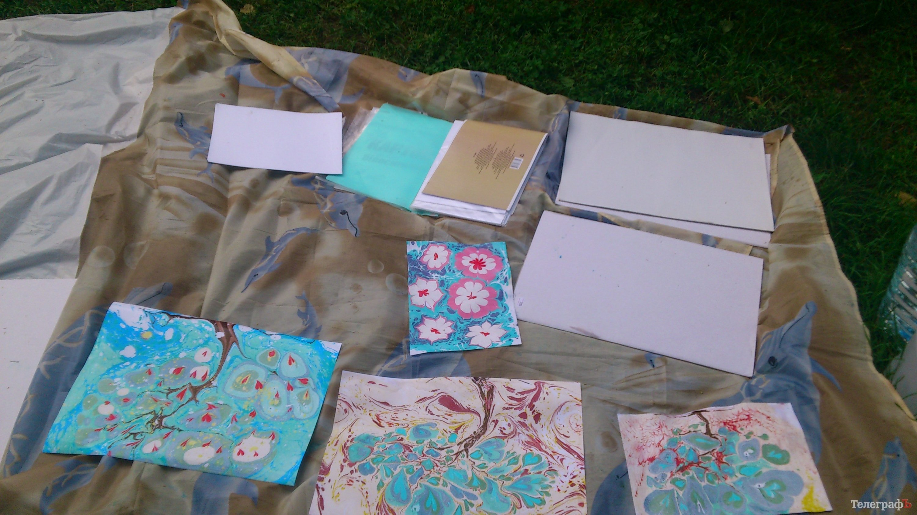 Кременчужане научились ковать подковы, делать вручную посуду и рисовать на воде Кременчужане научились ковать подковы, делать вручную посуду и рисовать на воде