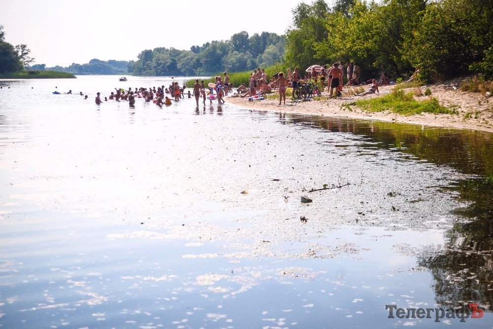 Купальный сезон-2016: Центральный пляж превращается в болото Купальный сезон-2016: Центральный пляж превращается в болото