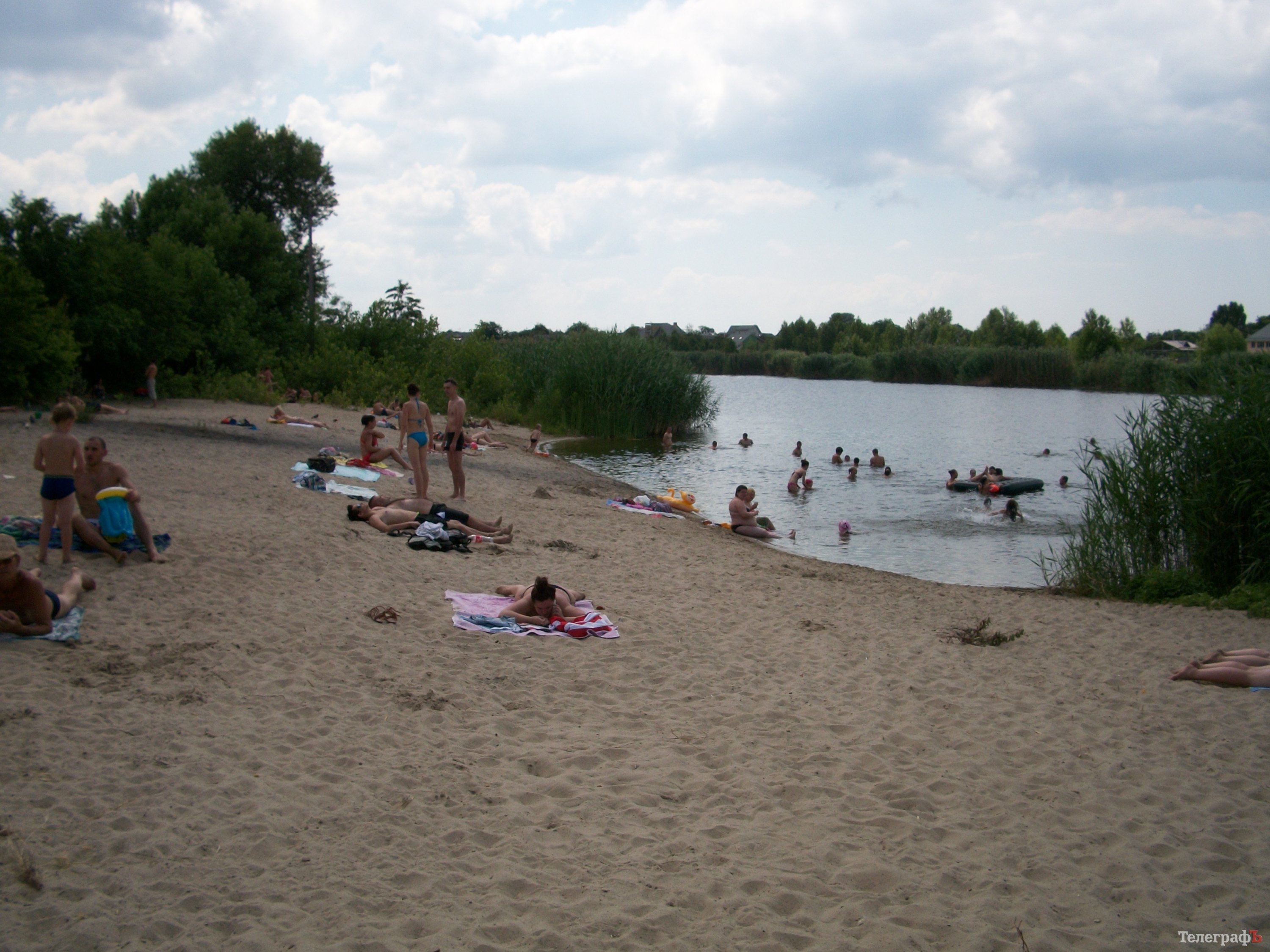 Купальный сезон-2016: Центральный пляж превращается в болото Купальный сезон-2016: Центральный пляж превращается в болото