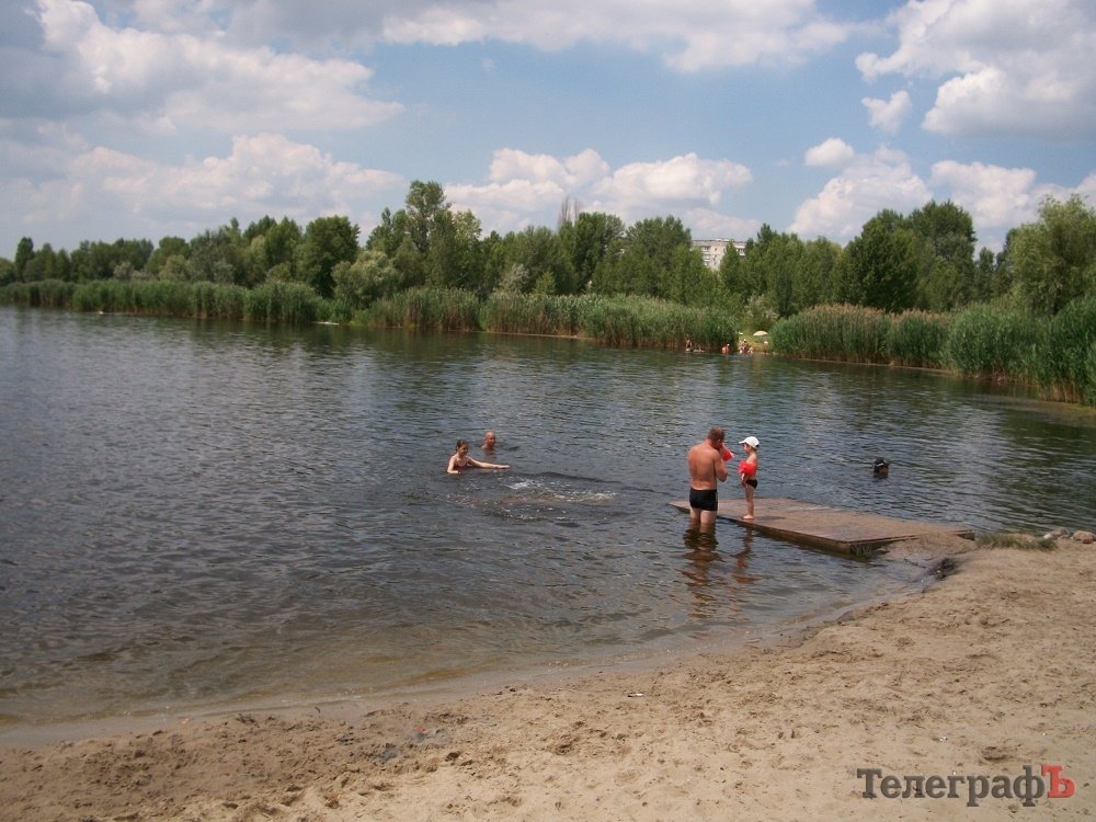 Купальный сезон-2016: Центральный пляж превращается в болото Купальный сезон-2016: Центральный пляж превращается в болото