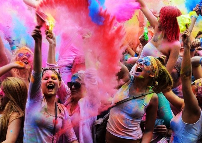 30 липня. Кременчужани кидатимуться одне в одного фарбою на «HoliDay Fest» 30 липня. Кременчужани кидатимуться одне в одного фарбою на «HoliDay Fest»