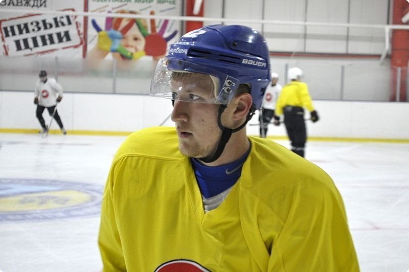 Хокейний клуб «Кременчук» підписав Захарченка, Овчиннікова, Михеєнка та Коваленя Хокейний клуб «Кременчук» підписав Захарченка, Овчиннікова, Михеєнка та Коваленя