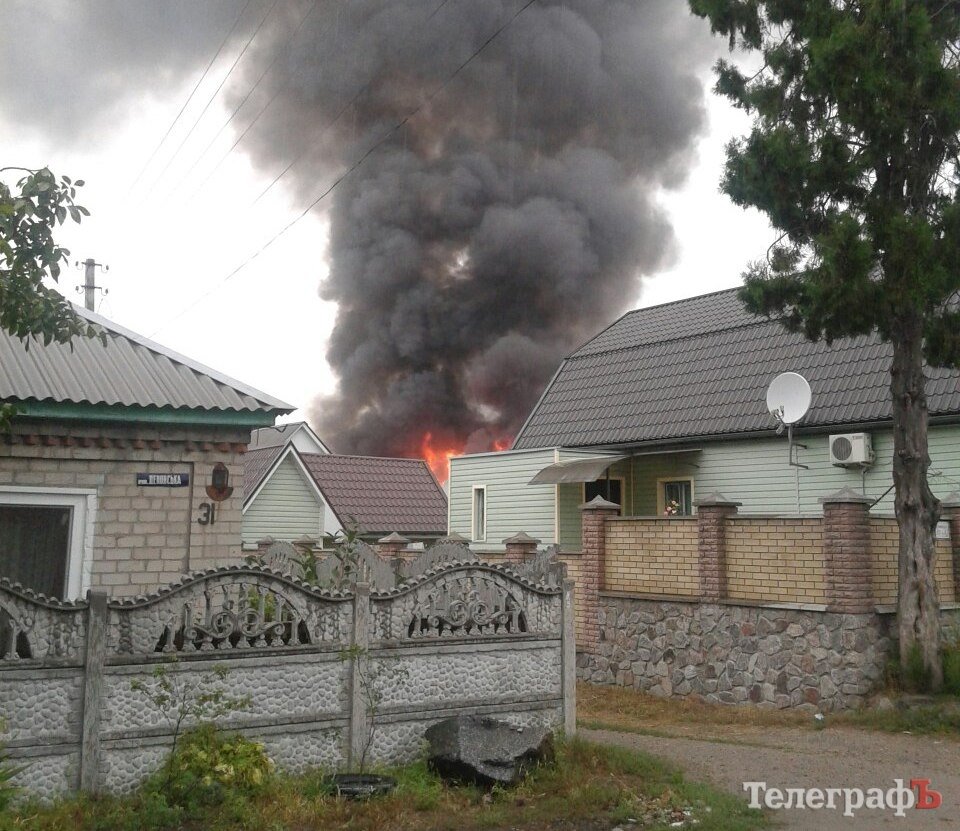 В Кременчуге на Первой Занасыпи сгорел дом В Кременчуге на Первой Занасыпи сгорел дом