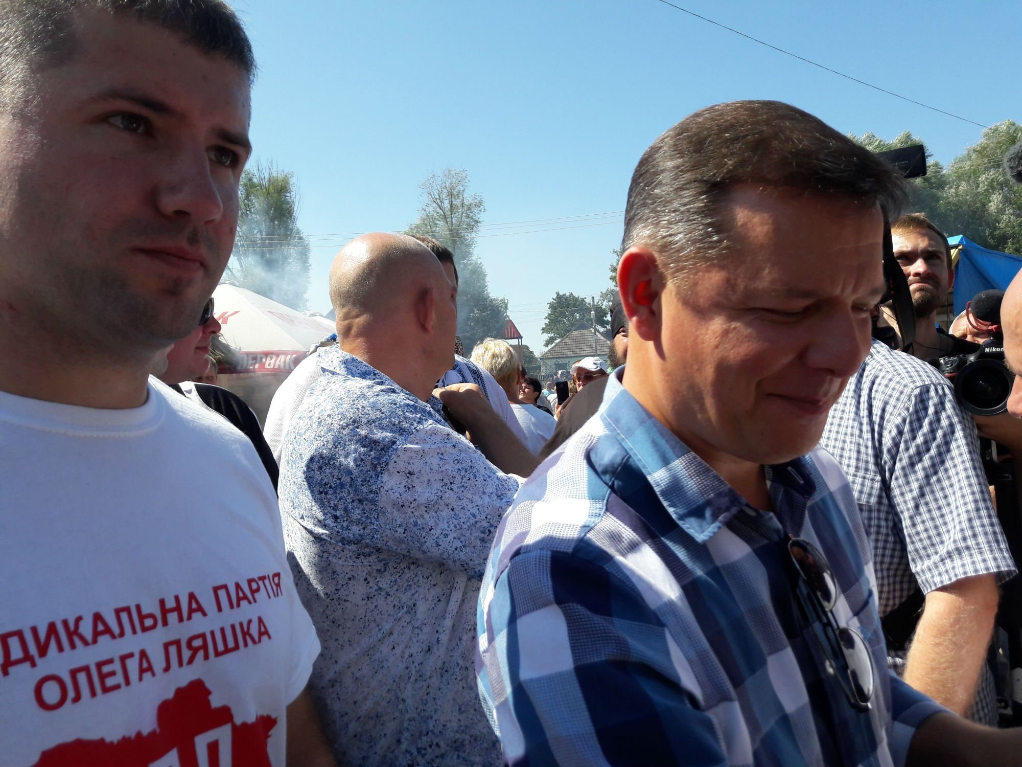 Олег Ляшко та кременчуцькі депутати відвідали Сорочинський ярмарок Олег Ляшко та кременчуцькі депутати відвідали Сорочинський ярмарок