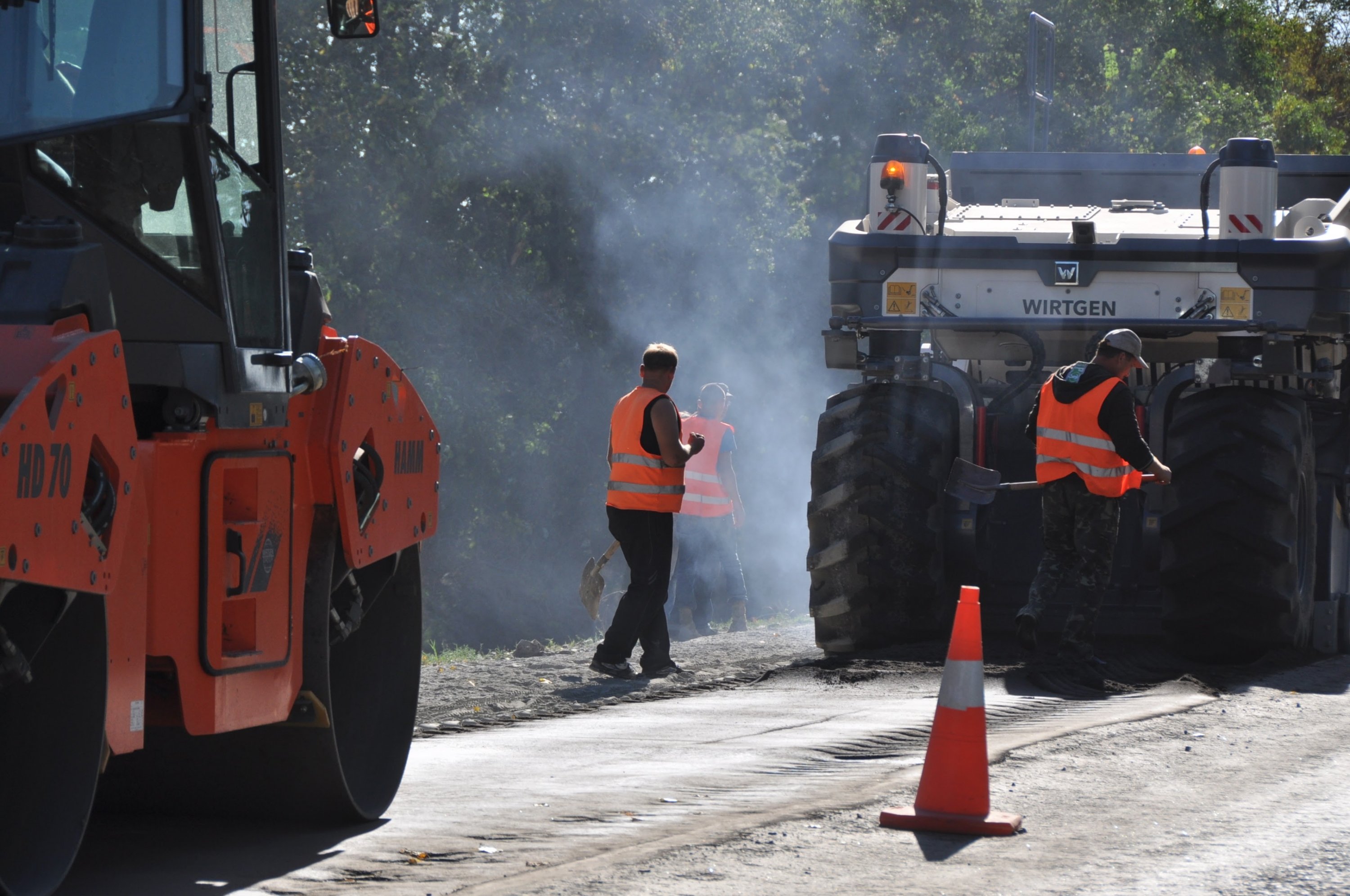 Трассе Полтава-Кременчуг-Александрия делают холодный ресайклинг Трассе Полтава-Кременчуг-Александрия делают холодный ресайклинг