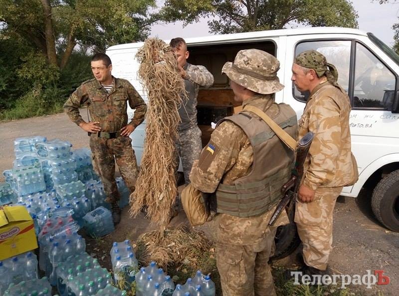 Смаколики, авто та масксітки: волонтери передали морпіхам у Широкине допомогу від кременчужан Смаколики, авто та масксітки: волонтери передали морпіхам у Широкине допомогу від кременчужан