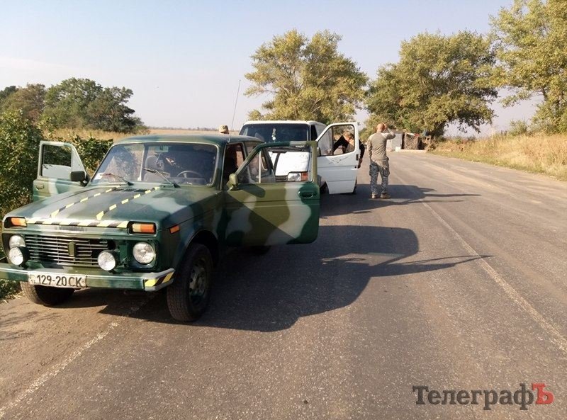 Смаколики, авто та масксітки: волонтери передали морпіхам у Широкине допомогу від кременчужан Смаколики, авто та масксітки: волонтери передали морпіхам у Широкине допомогу від кременчужан