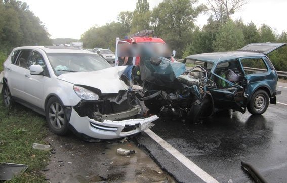 За выходные на Полтавщине в ДТП погибло 4 человека и 15 оказались в больнице За выходные на Полтавщине в ДТП погибло 4 человека и 15 оказались в больнице