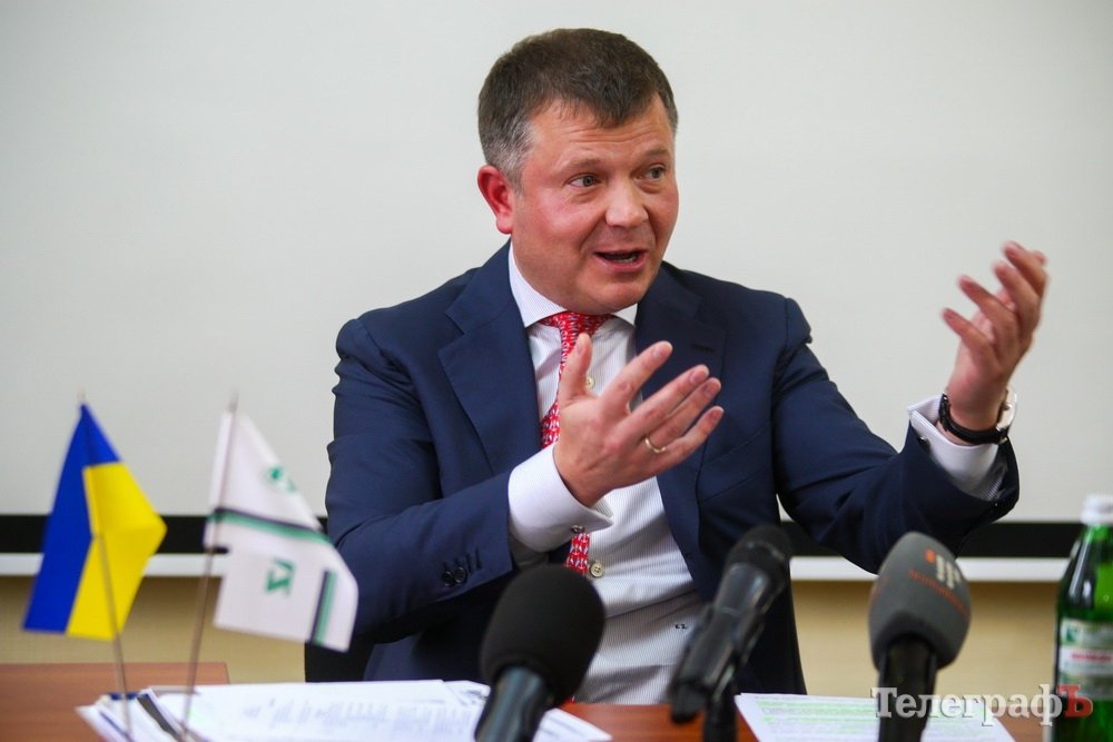 Нардеп Жеваго рассказал кременчужанам, почему рухнул банк «Финансы и кредит» и когда вернут деньги вкладчикам Нардеп Жеваго рассказал кременчужанам, почему рухнул банк «Финансы и кредит» и когда вернут деньги вкладчикам