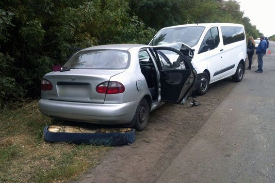 Грабители, пытаясь скрыться от кременчугских патрульных, попали в ДТП: один погиб, трое в больнице Грабители, пытаясь скрыться от кременчугских патрульных, попали в ДТП: один погиб, трое в больнице