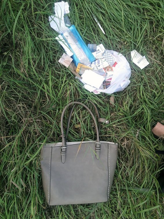 Грабители, пытаясь скрыться от кременчугских патрульных, попали в ДТП: один погиб, трое в больнице Грабители, пытаясь скрыться от кременчугских патрульных, попали в ДТП: один погиб, трое в больнице