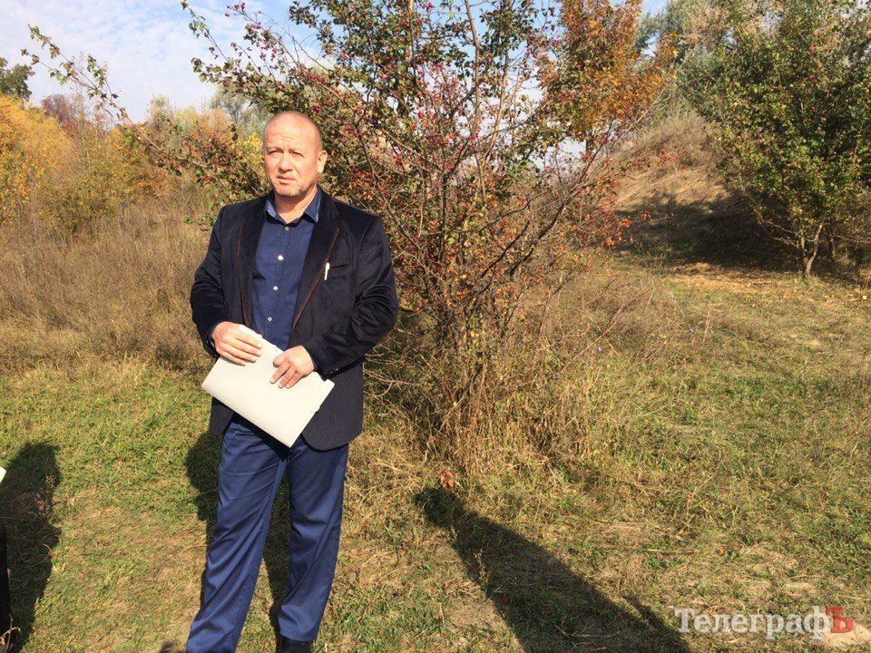 В Кременчуге в романтическом месте планируют сделать свалку для опалых листьев В Кременчуге в романтическом месте планируют сделать свалку для опалых листьев