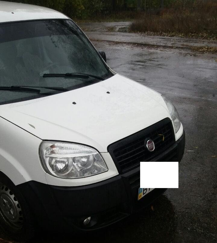 Под Кременчугом остановили автомобиль с крадеными номерами и тонной краденой солярки Под Кременчугом остановили автомобиль с крадеными номерами и тонной краденой солярки