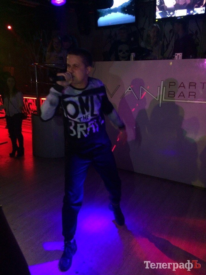 Несгибаемый Артем Лоик и «перепутанные двери»: рэпер рассказал в Кременчуге о себе все! Несгибаемый Артем Лоик и «перепутанные двери»: рэпер рассказал в Кременчуге о себе все!