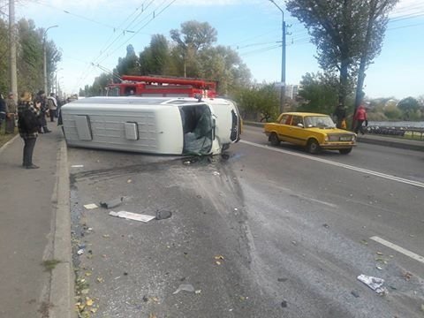 В Кременчуге ДТП с участием маршрутки: 4 пострадавших госпитализировано В Кременчуге ДТП с участием маршрутки: 4 пострадавших госпитализировано