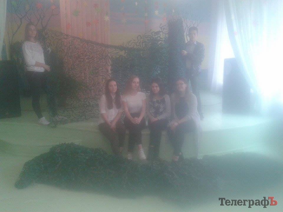 Кременчуцькі «павучки» продовжують плести маскувальні сітки Кременчуцькі «павучки» продовжують плести маскувальні сітки