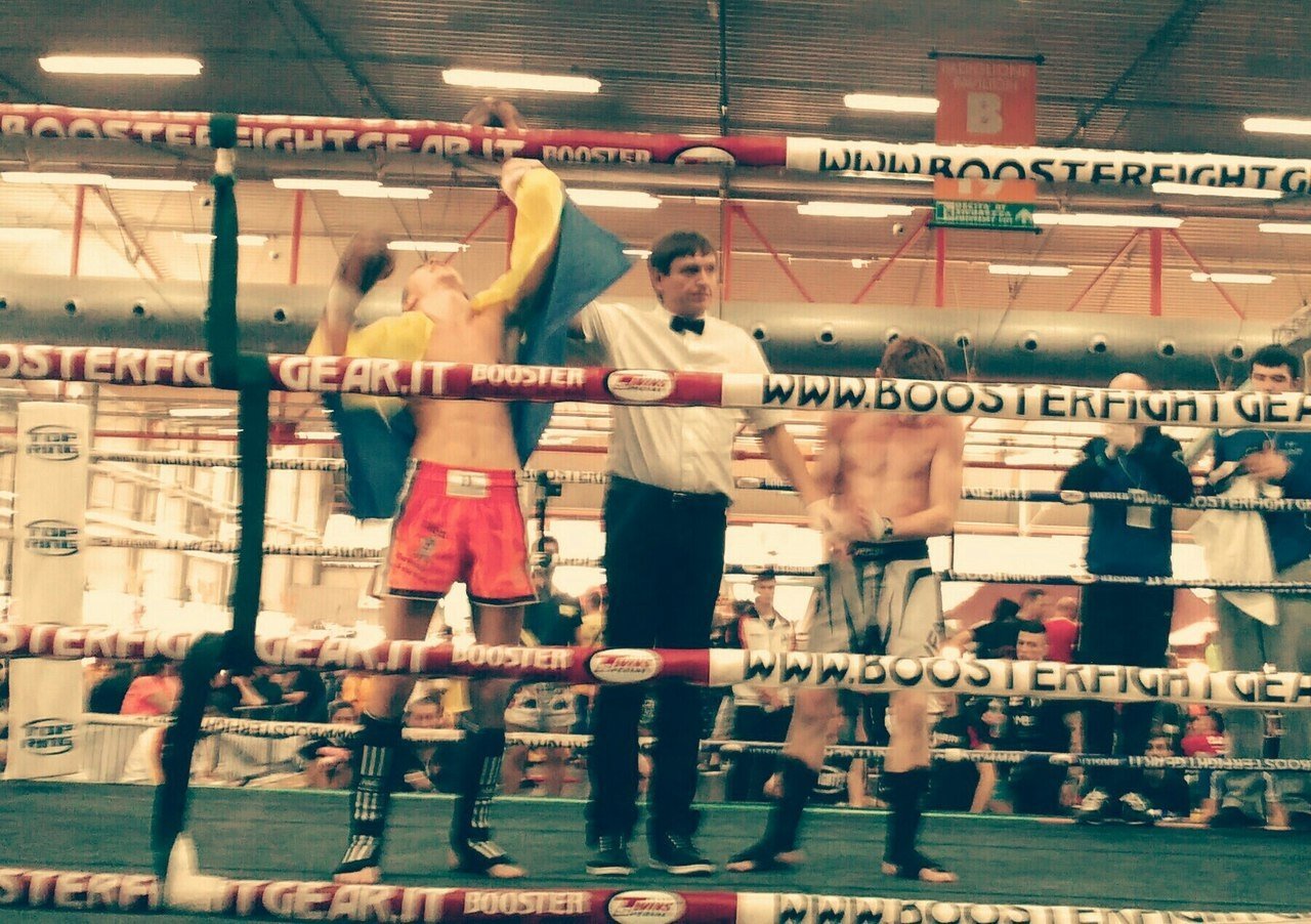 Аліса Бажукова та Максим Клад - чемпіони світу з кікбоксингу Аліса Бажукова та Максим Клад - чемпіони світу з кікбоксингу