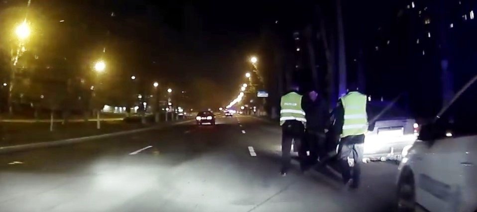 В Кременчуге пьяным за рулём поймали бывшего директора автошколы «Днепр» В Кременчуге пьяным за рулём поймали бывшего директора автошколы «Днепр»