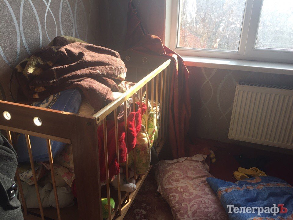 Кременчужанка прятала наркотики в детской кроватке Кременчужанка прятала наркотики в детской кроватке