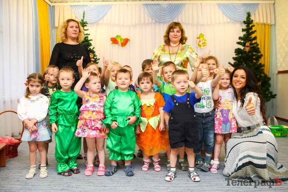 Певица Злата Огневич посетила Кременчуг, чтобы «проинспектировать» Дом малютки Певица Злата Огневич посетила Кременчуг, чтобы «проинспектировать» Дом малютки