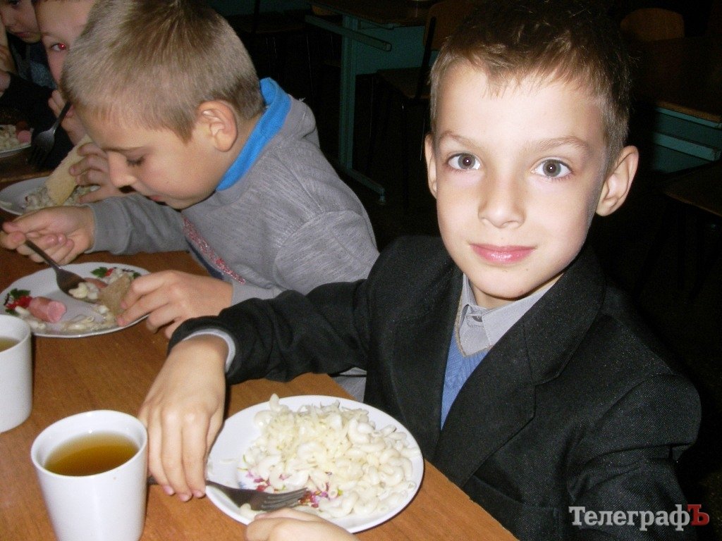 Школа №28: куда пошли 174 тыс грн, выделенные на замену окон Школа №28: куда пошли 174 тыс грн, выделенные на замену окон