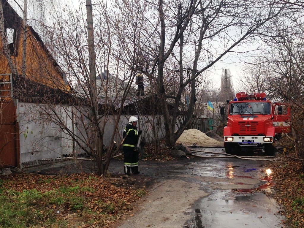 В Кременчуге горела крыша частного дома В Кременчуге горела крыша частного дома
