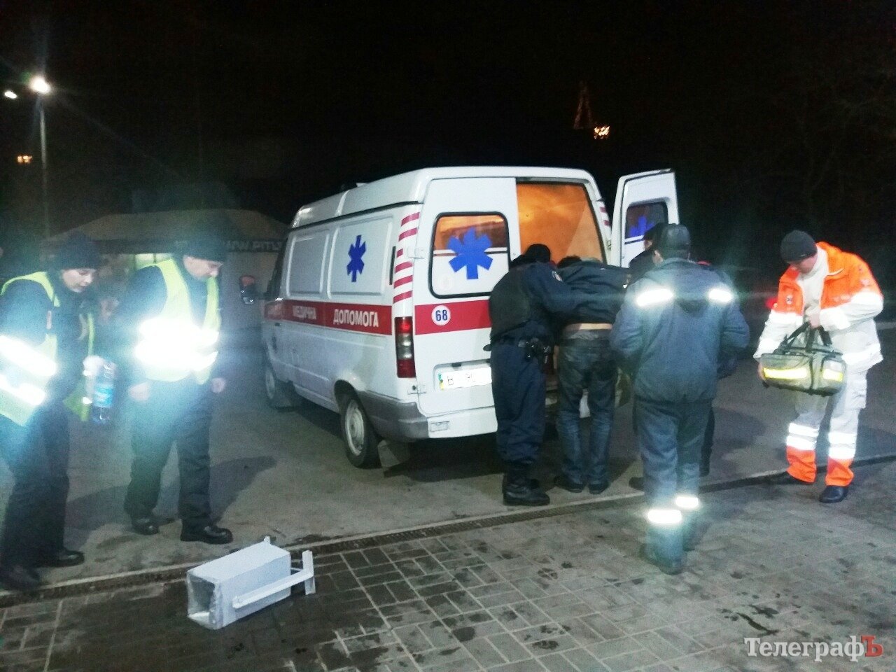 Кременчужанин задержал дебошира, который устроил на АЗС погром Кременчужанин задержал дебошира, который устроил на АЗС погром