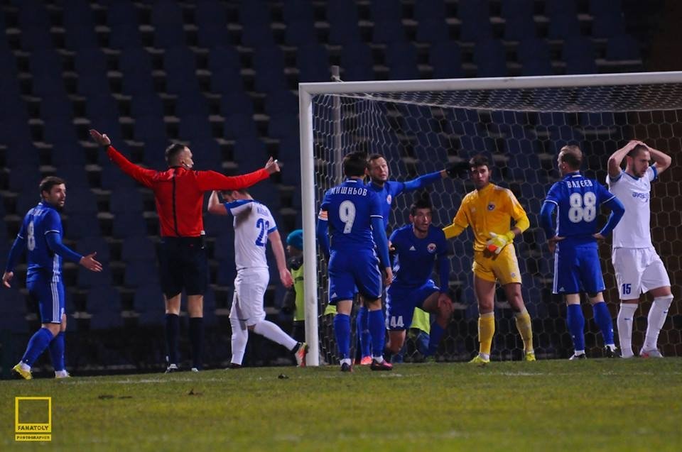 «Хочеться у півфіналі зустрітись з «Дніпром» чи «Динамо», - кременчуцький футболіст Ваге Саркісян «Хочеться у півфіналі зустрітись з «Дніпром» чи «Динамо», - кременчуцький футболіст Ваге Саркісян