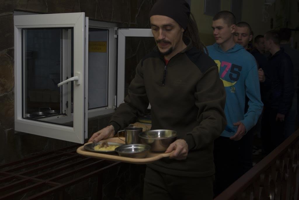 Не для поціновувачів літератури: #ПСИховані Жадан і Собаки порвали Кременчук Не для поціновувачів літератури: #ПСИховані Жадан і Собаки порвали Кременчук