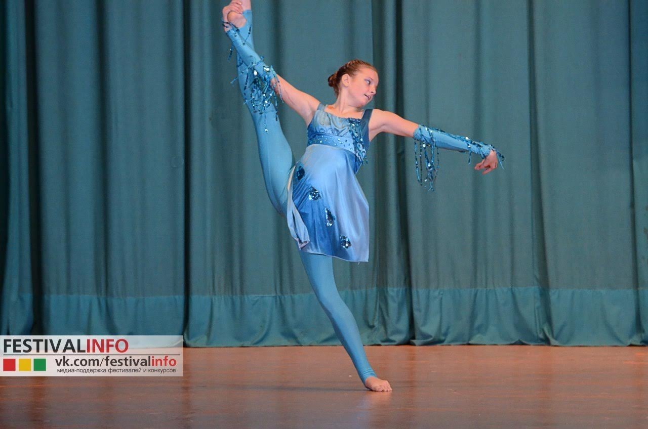 Кременчугские танцоры из АЭСТ «Кураж» стали победителями во Всеукраинском фестивале-конкурсе «Звезды Терпсихоры» Кременчугские танцоры из АЭСТ «Кураж» стали победителями во Всеукраинском фестивале-конкурсе «Звезды Терпсихоры»