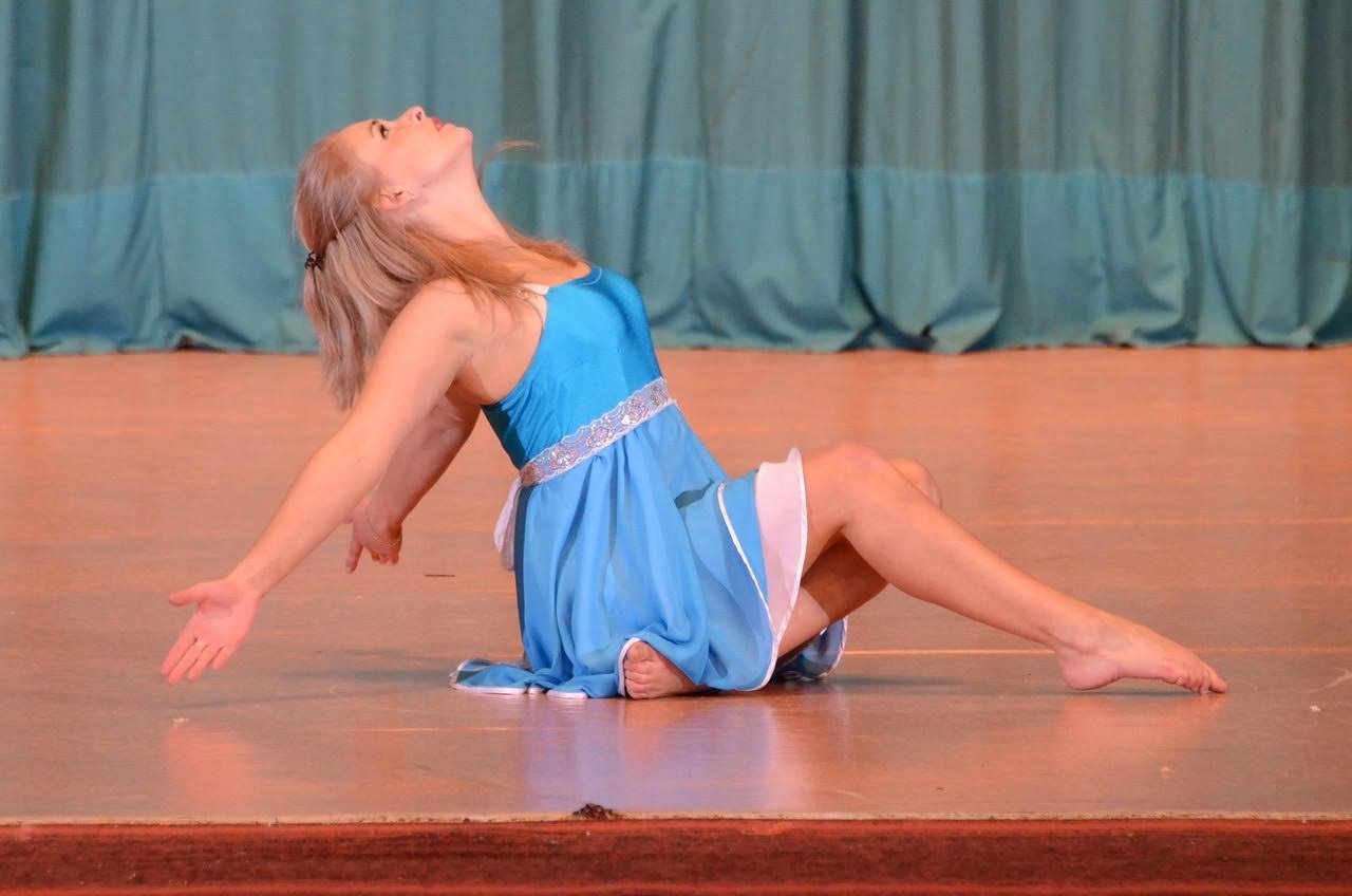 Кременчугские танцоры из АЭСТ «Кураж» стали победителями во Всеукраинском фестивале-конкурсе «Звезды Терпсихоры» Кременчугские танцоры из АЭСТ «Кураж» стали победителями во Всеукраинском фестивале-конкурсе «Звезды Терпсихоры»