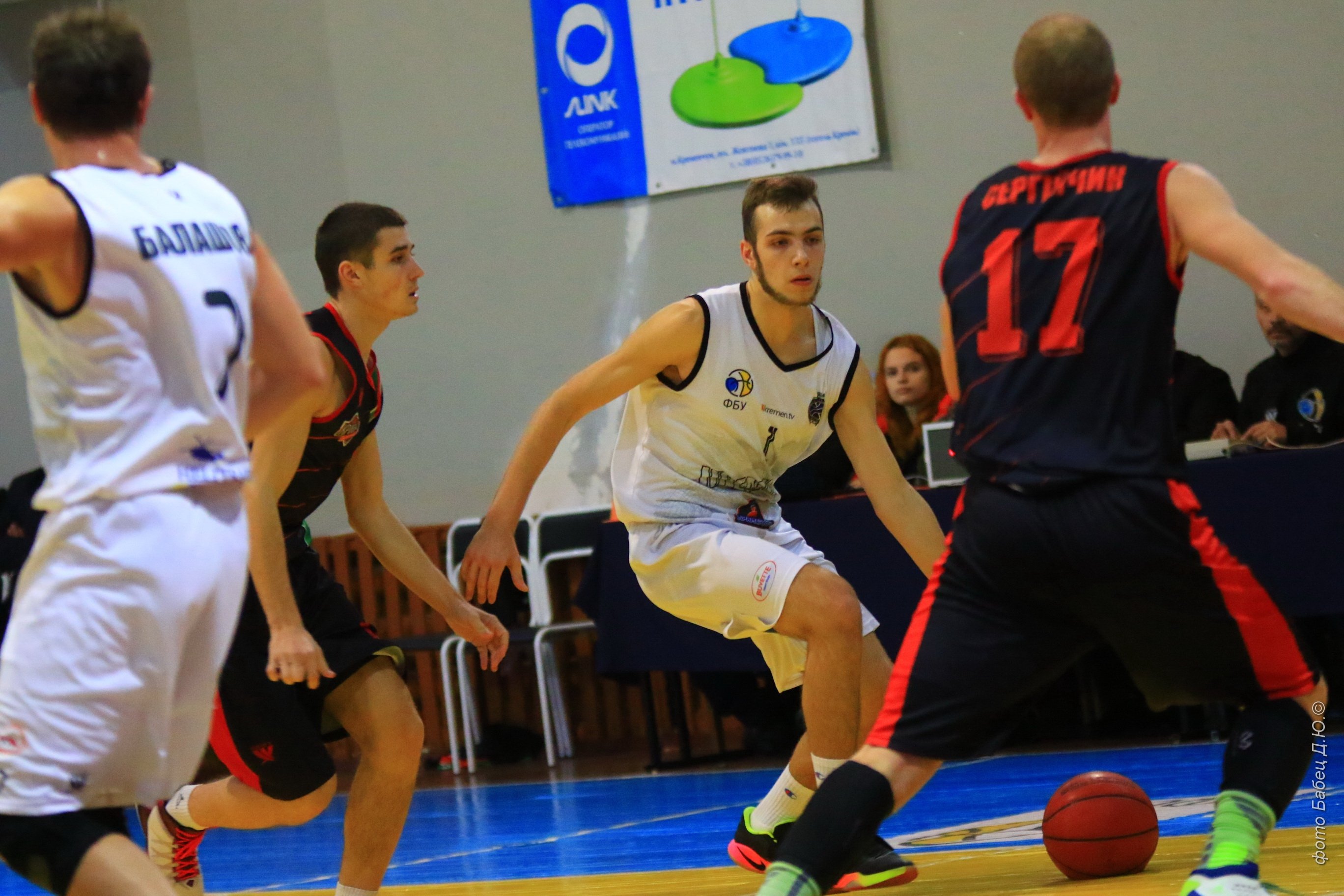 «Кремінь-2» двічі поступився «Кривбасу-2» «Кремінь-2» двічі поступився «Кривбасу-2»