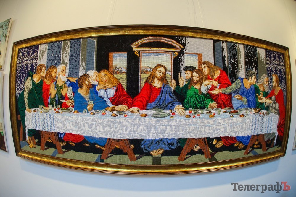 Вишиті картини майстра ливарного цеху Тетяни Мкртчян представили у Кременчуці Вишиті картини майстра ливарного цеху Тетяни Мкртчян представили у Кременчуці