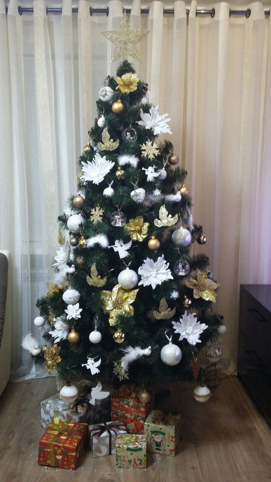 Похвастайся своей красоткой: присылайте нам свои новогодние ёлки Похвастайся своей красоткой: присылайте нам свои новогодние ёлки