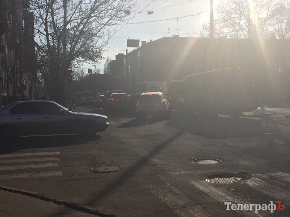 Фотофакт: в центре Кременчуга пробка Фотофакт: в центре Кременчуга пробка