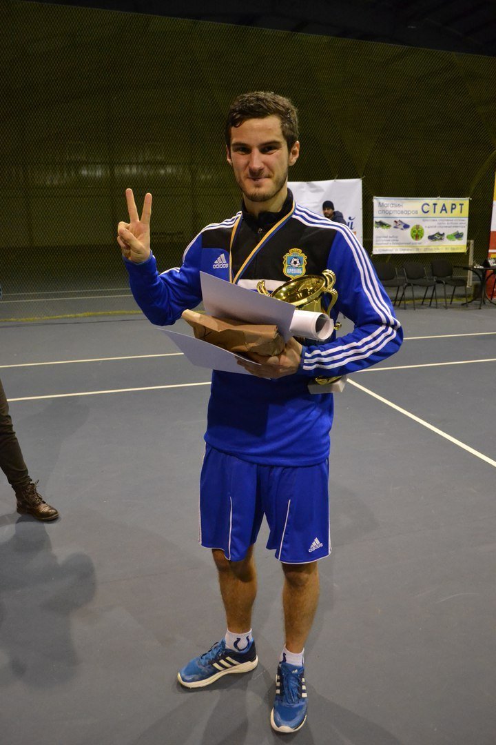 Різдвяний турнір з тенісбол «Sky Loft» зібрав кращих спортсменів Кременчука Різдвяний турнір з тенісбол «Sky Loft» зібрав кращих спортсменів Кременчука