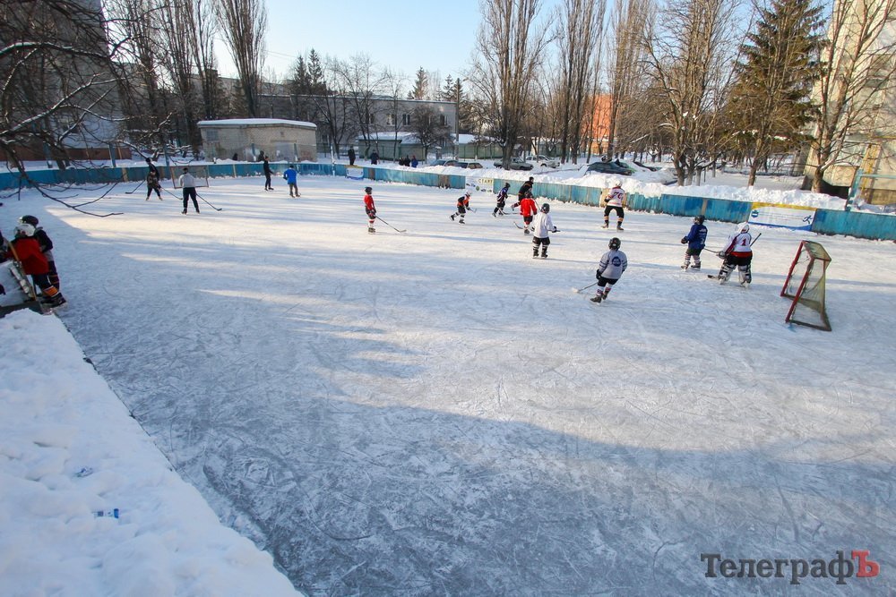 У Кременчуці відкрили безкоштовну ковзанку У Кременчуці відкрили безкоштовну ковзанку