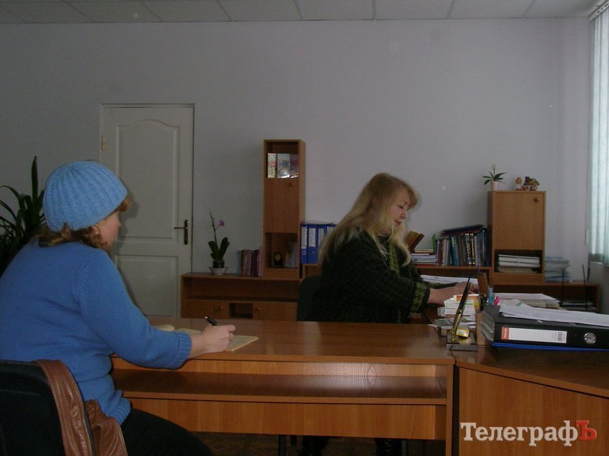 Директор 11-го лицея Быкова подозревает депутата Сидерку в вымогательстве «чего-то материального» Директор 11-го лицея Быкова подозревает депутата Сидерку в вымогательстве «чего-то материального»