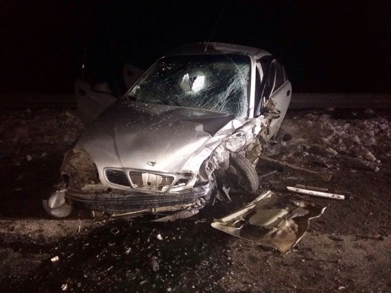 Лобовое столкновение под Полтавой: один человек погиб и двое в больнице Лобовое столкновение под Полтавой: один человек погиб и двое в больнице