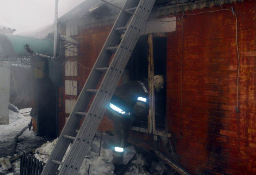 Убила сигарета: на Полтавщине мужчина сгорел в собственном доме Убила сигарета: на Полтавщине мужчина сгорел в собственном доме